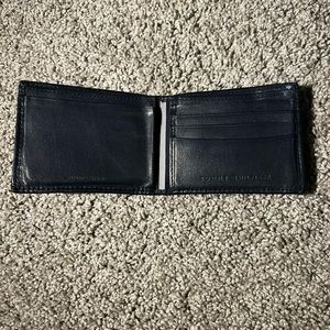 Tommy Hilfiger wallet